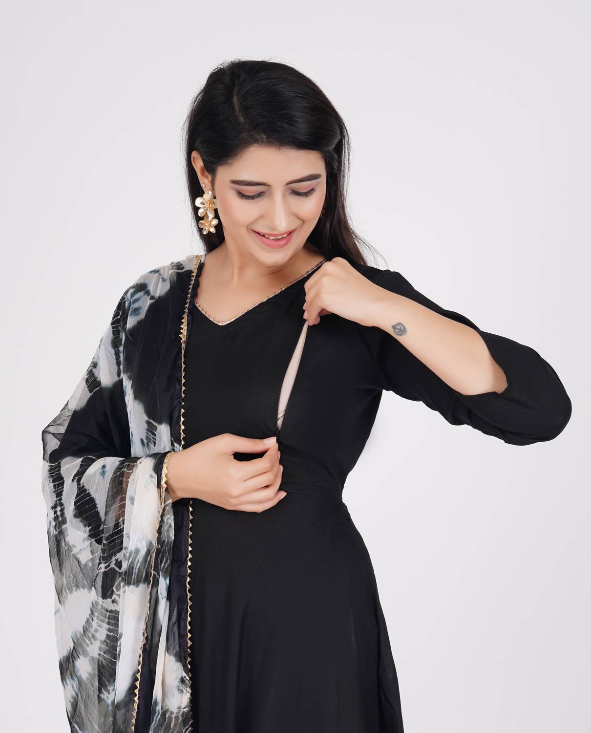 VMS Fashion Women Solid Cotton Rayon Anarkali Kurta With Attached