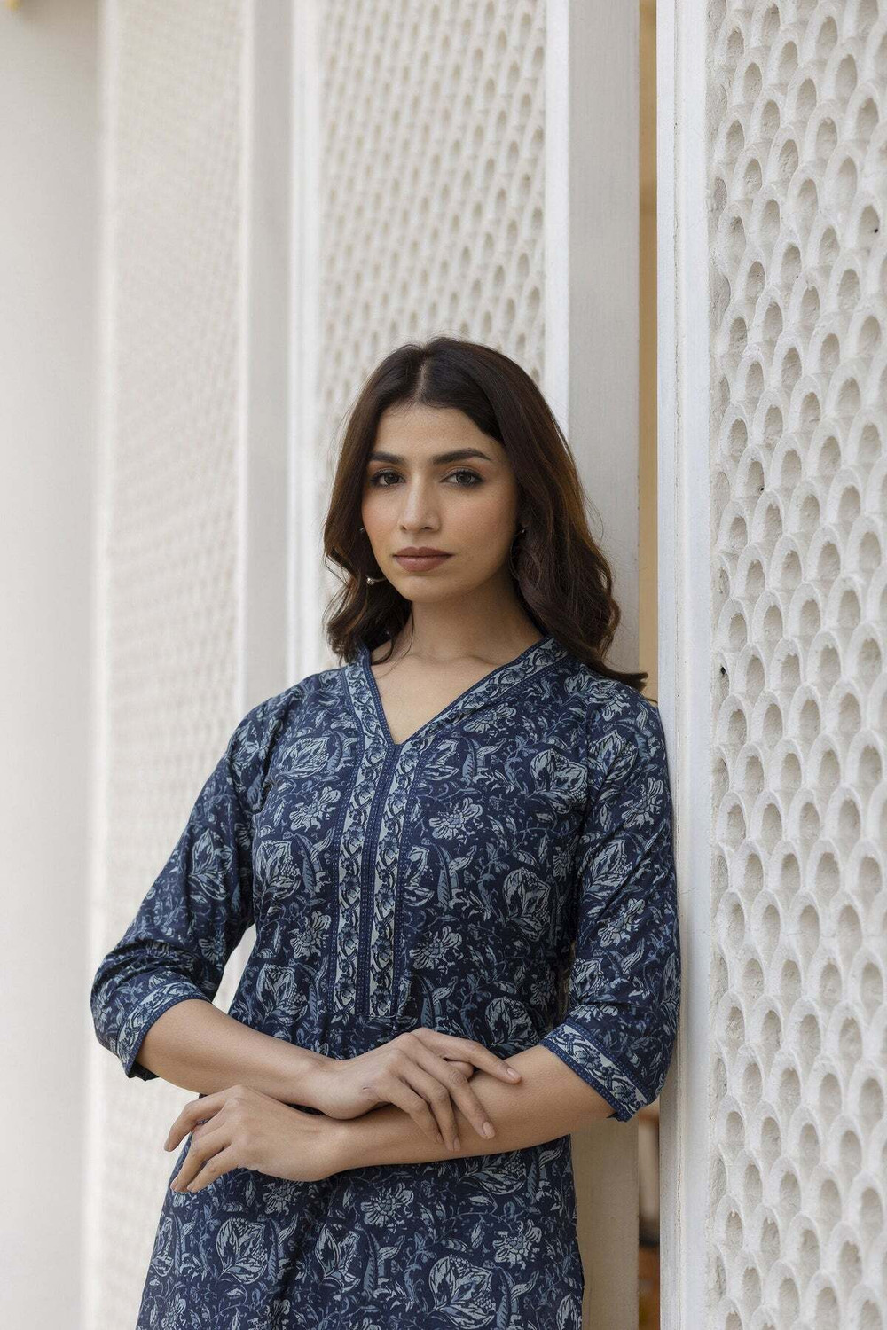 Image of FABZARI Women Printed, Block Print, Floral Print Straight Kurta