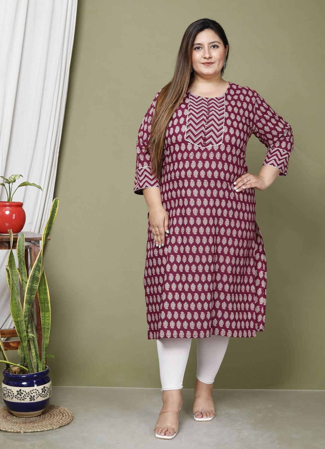 Avnii Women Printed, Floral Print Straight Kurta