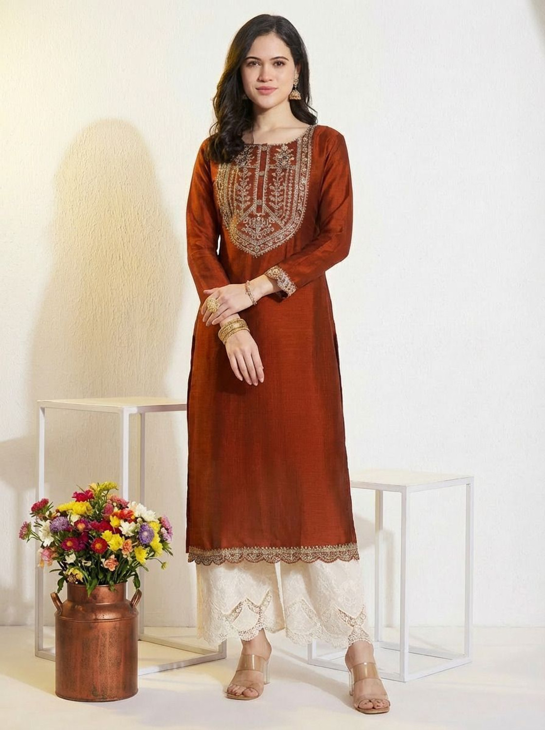 Image of HOUSE OF SETHIA Women Embroidered Straight Kurta