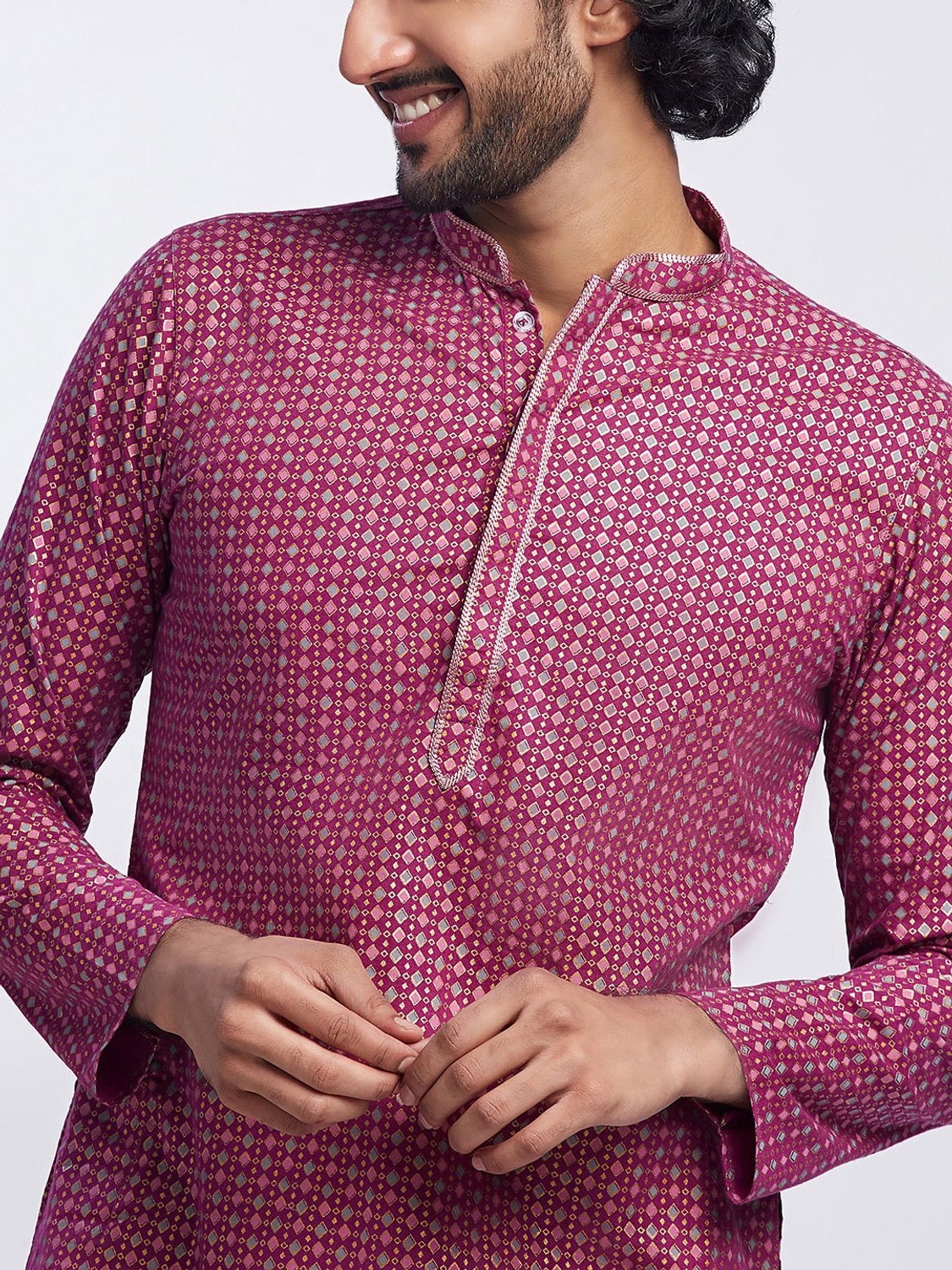 Image of Kisah Geometric Print Cotton Blend Straight Kurta for Men (Multicolor)