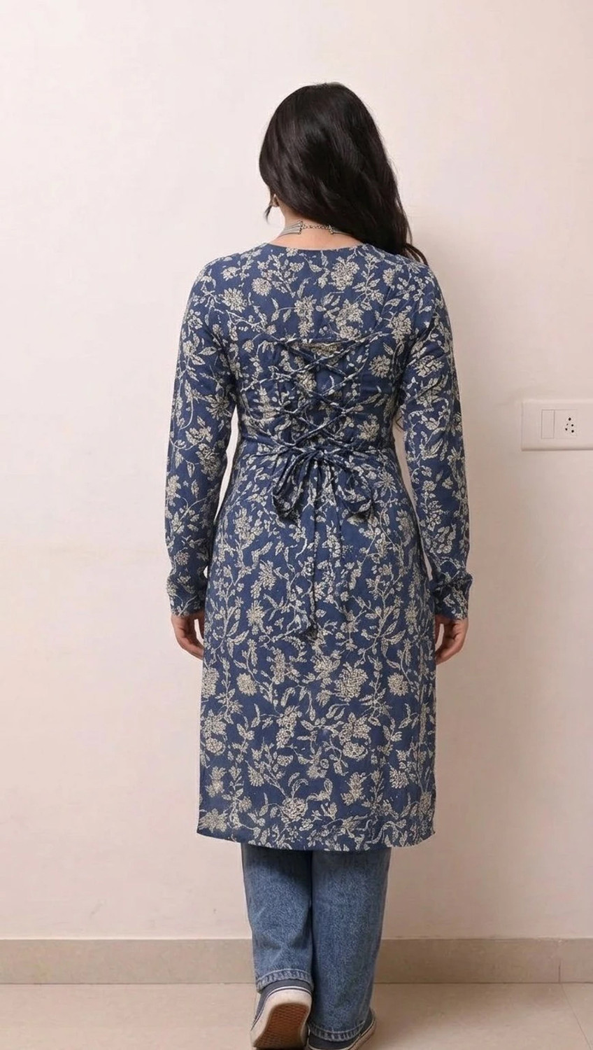 Image of CLANGER Women Floral Print Straight Kurta