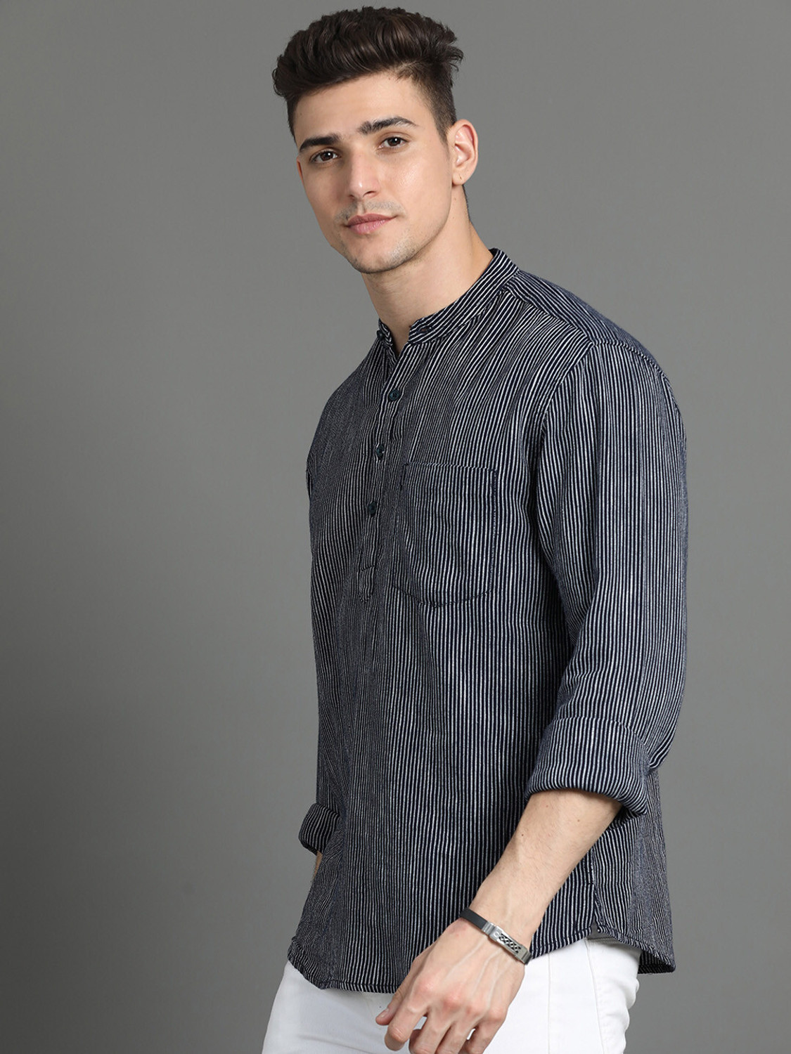 Image of HERE&NOW Men Solid Straight Kurta