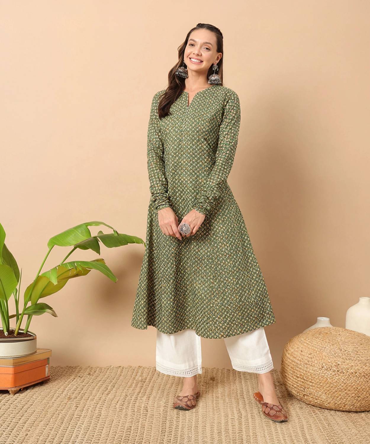 FIORRA Women Floral Print Pure Cotton A-line Kurta (Green)