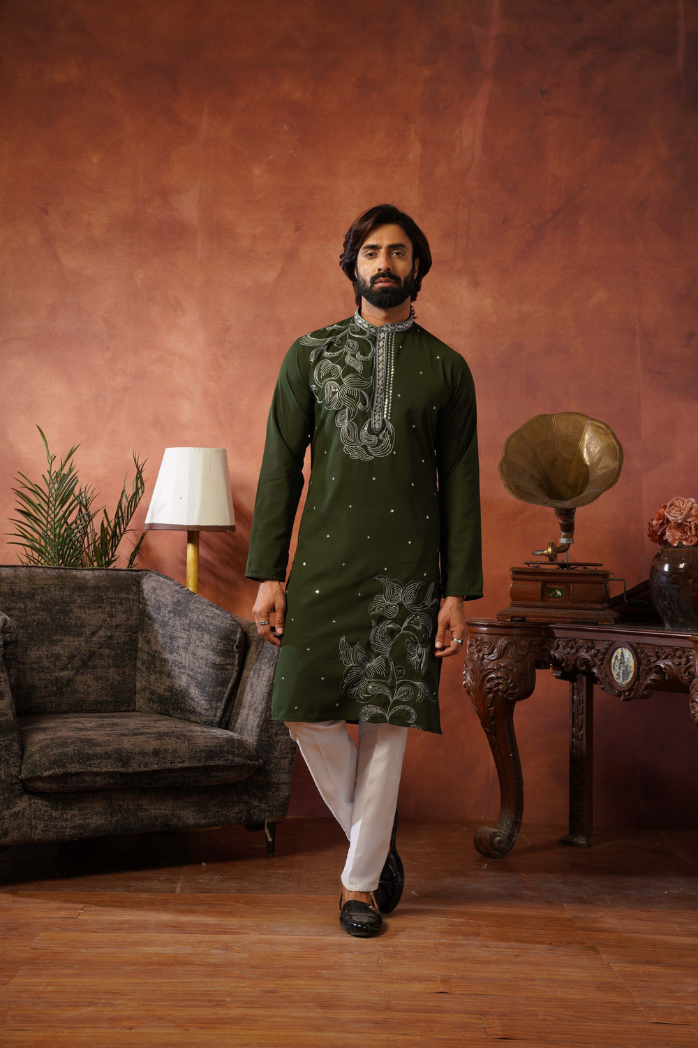 Image of INDIROOP Men Embroidered Straight Kurta
