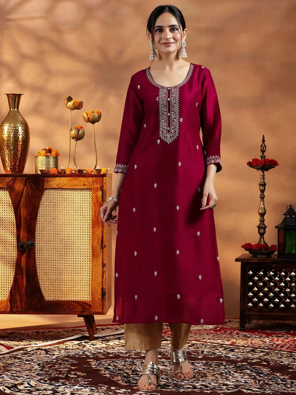 Image of NARACHI TEXWORLD Women Embroidered A-line Kurta
