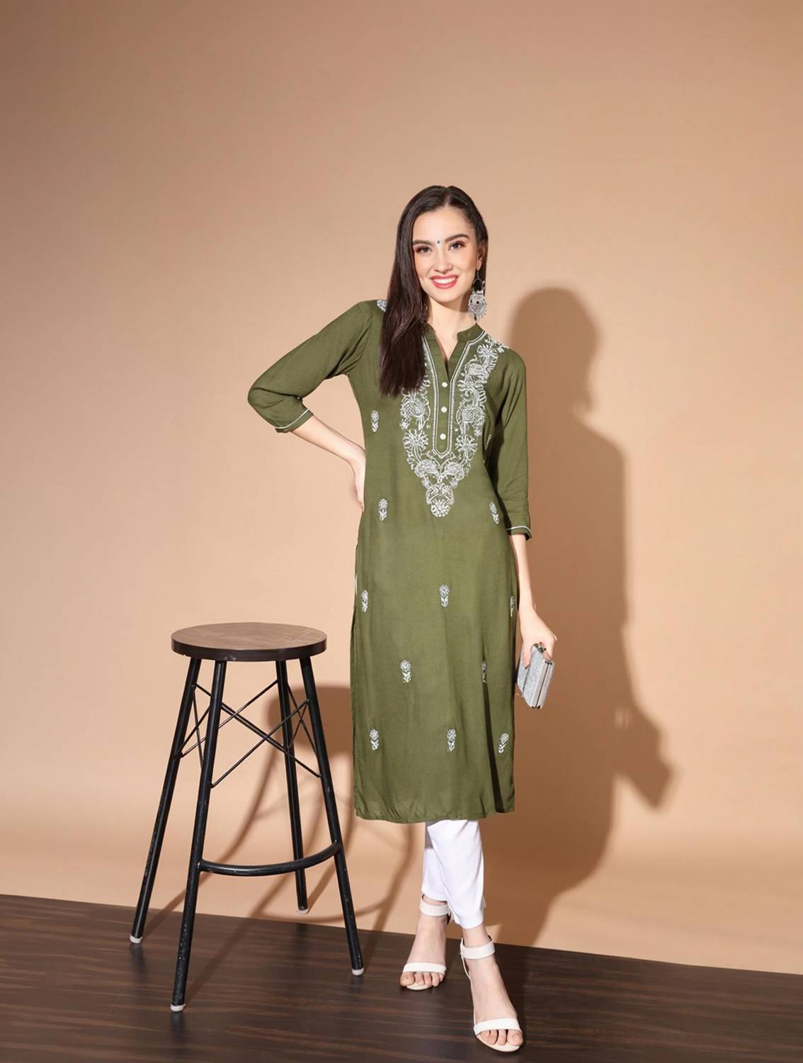 ANGITA Women Chikan Embroidery Straight Kurta