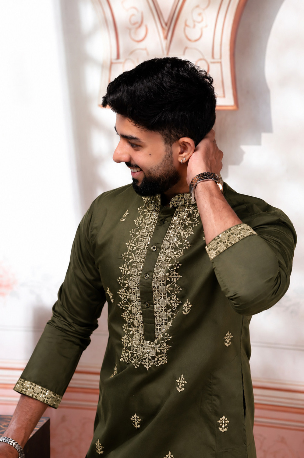 Image of Koshin Men Embroidered Straight Kurta