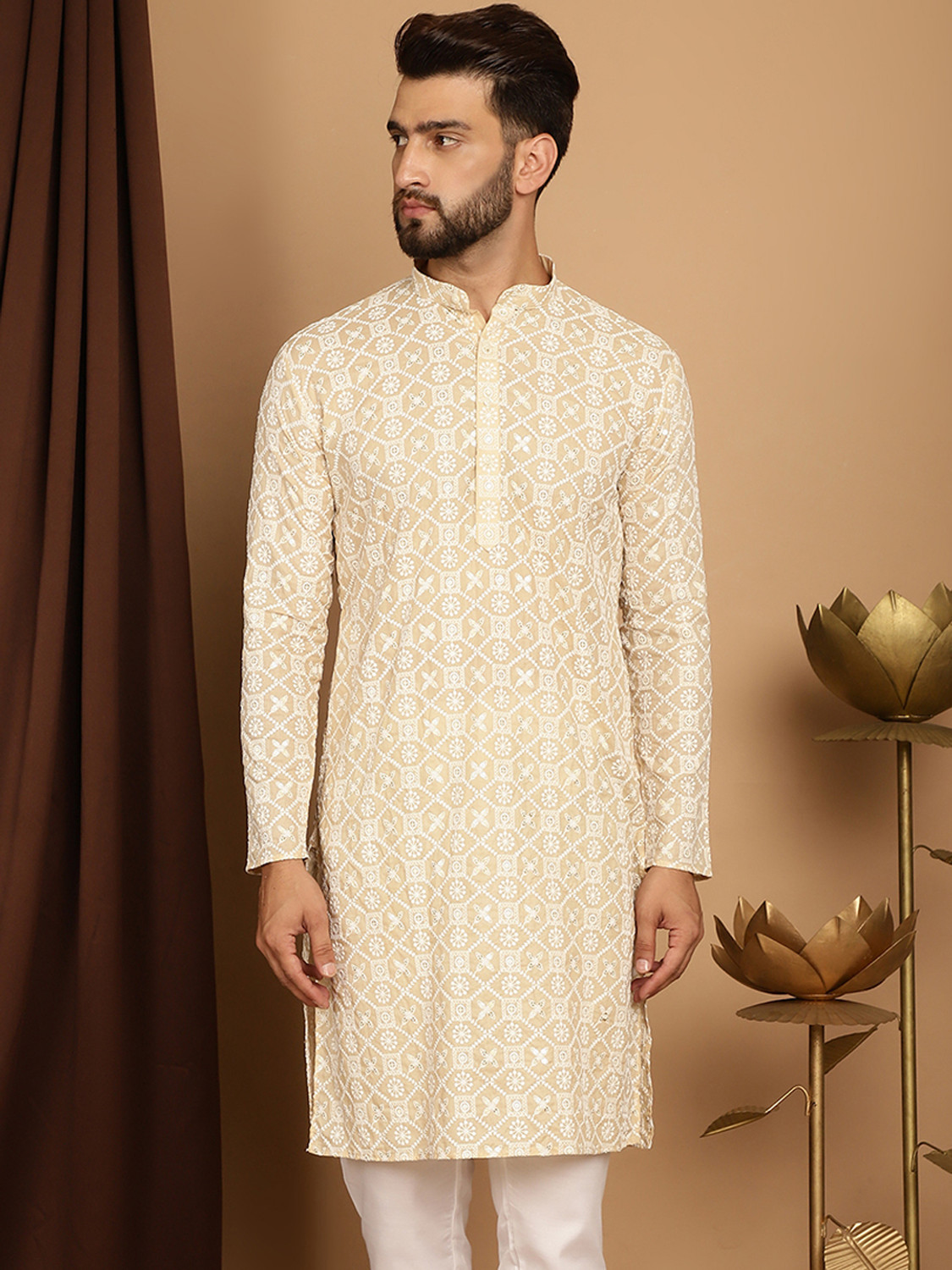 Image of SOJANYA Men Embroidered Straight Kurta
