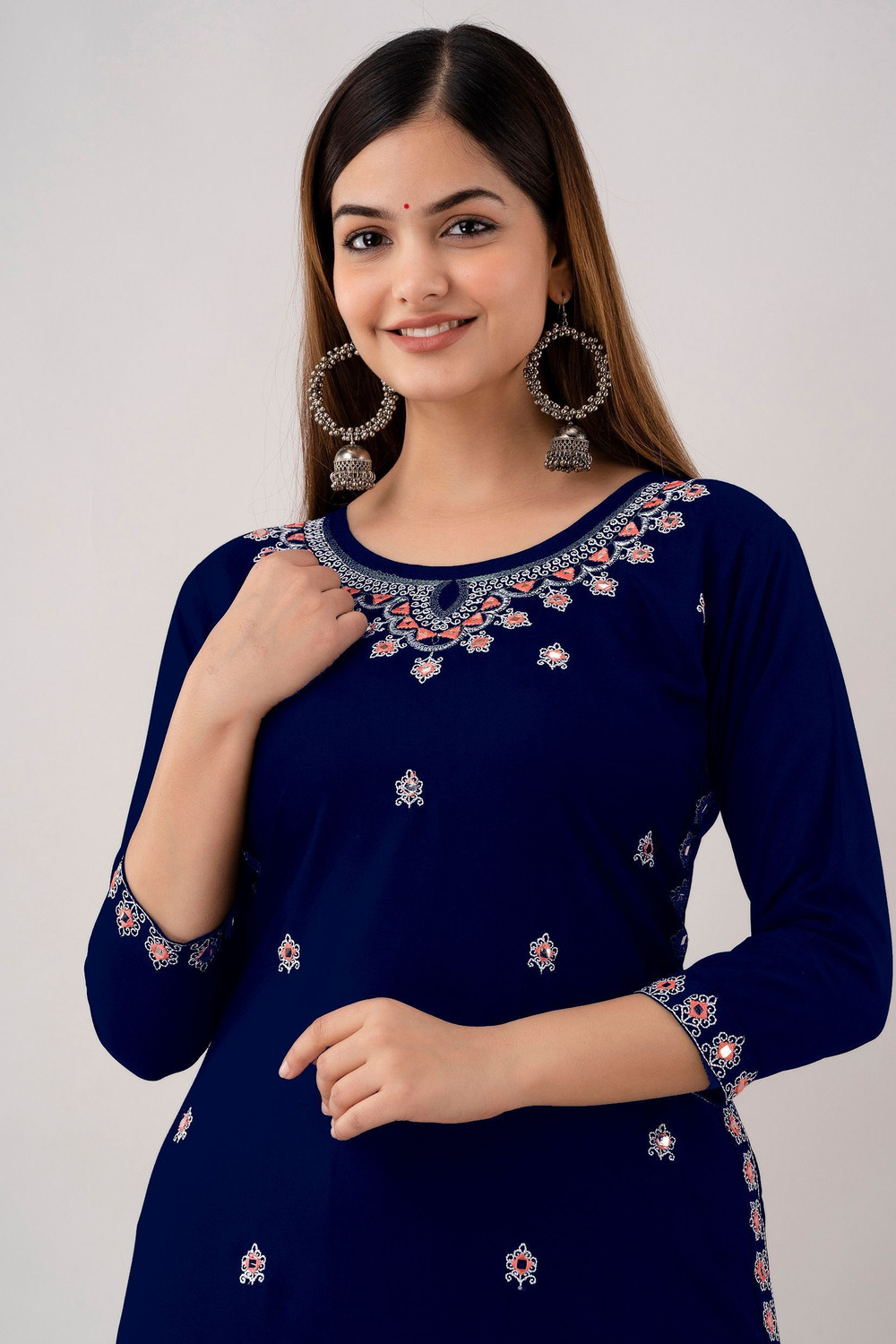 Image of Kapadia Women Embroidered Straight Kurta