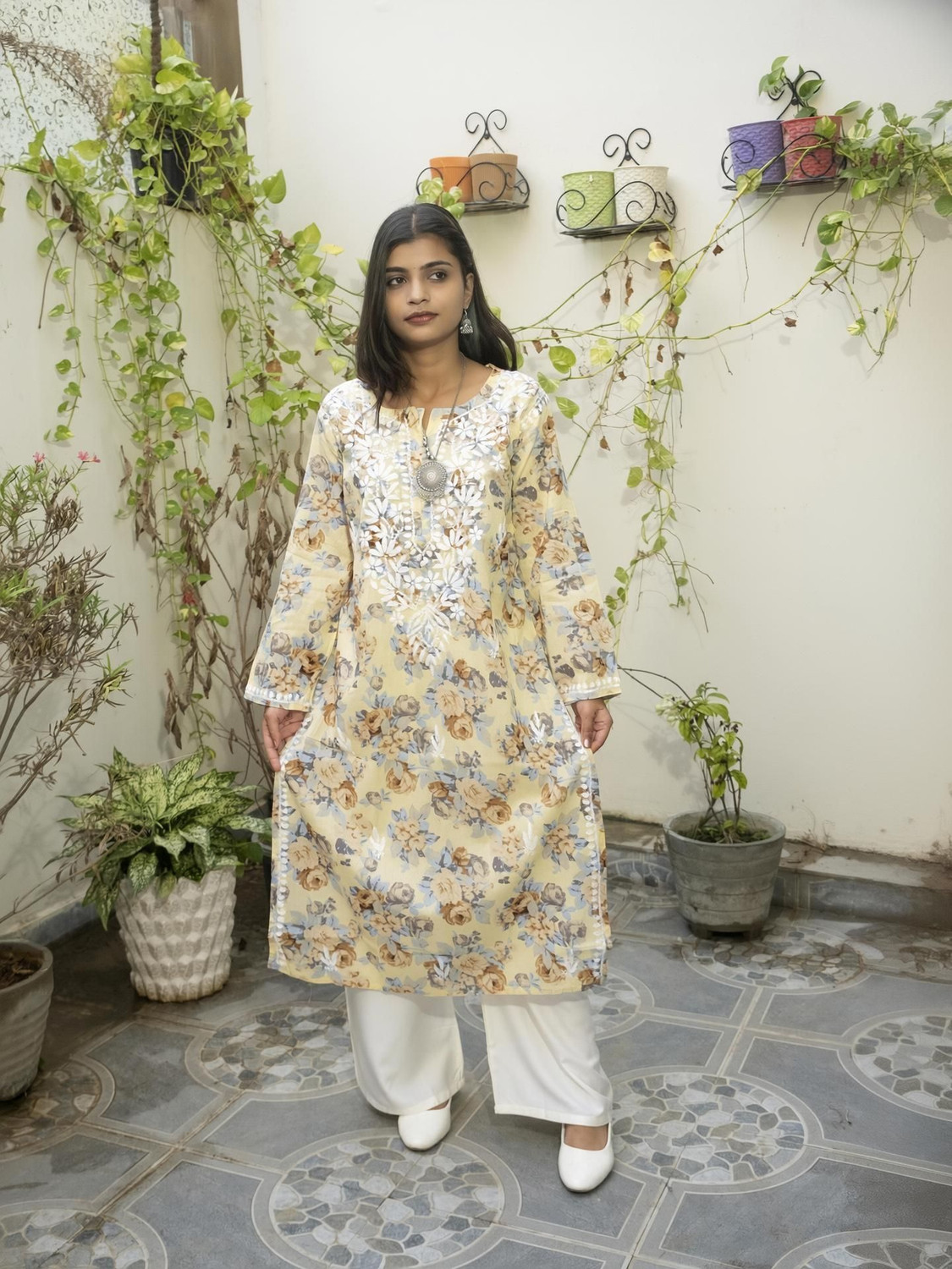 Image of Elegance Hub Women Printed Straight Kurta