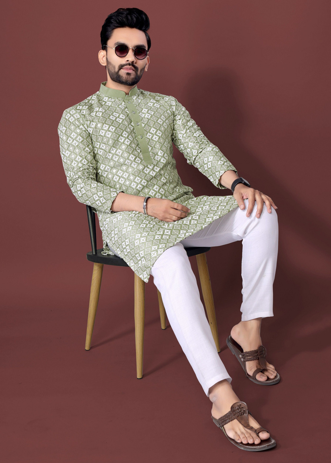 Image of FOXDX Men Embroidered A-line Kurta