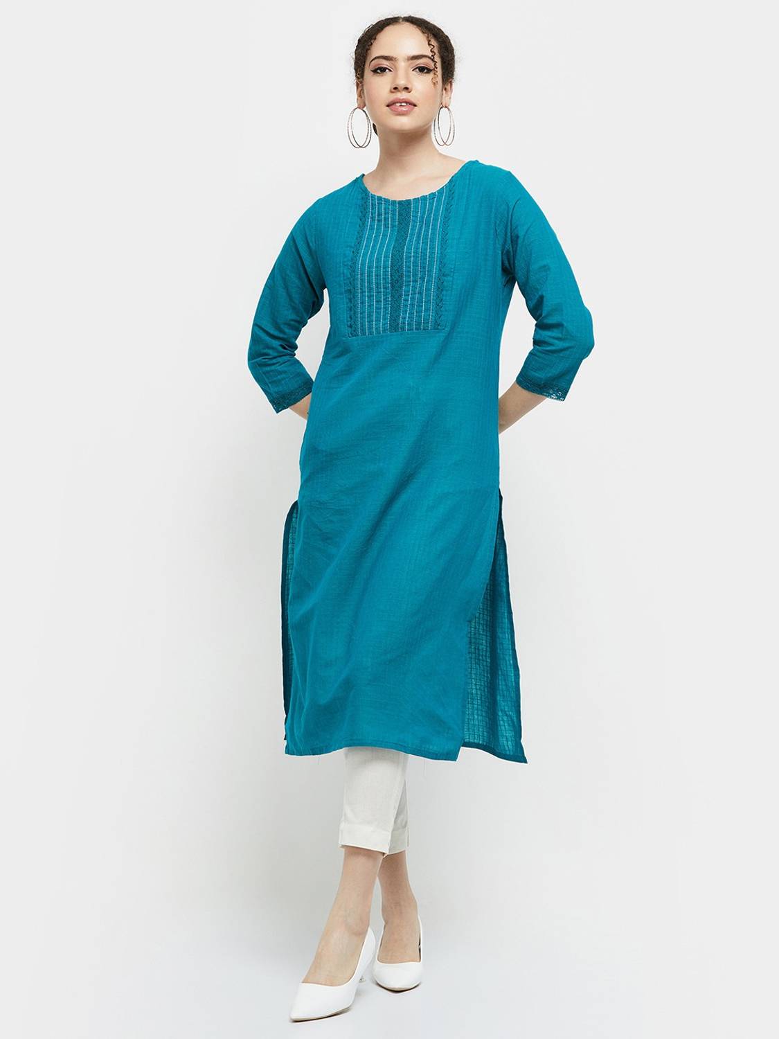max Women Printed Cotton Blend Straight Kurta (Blue)