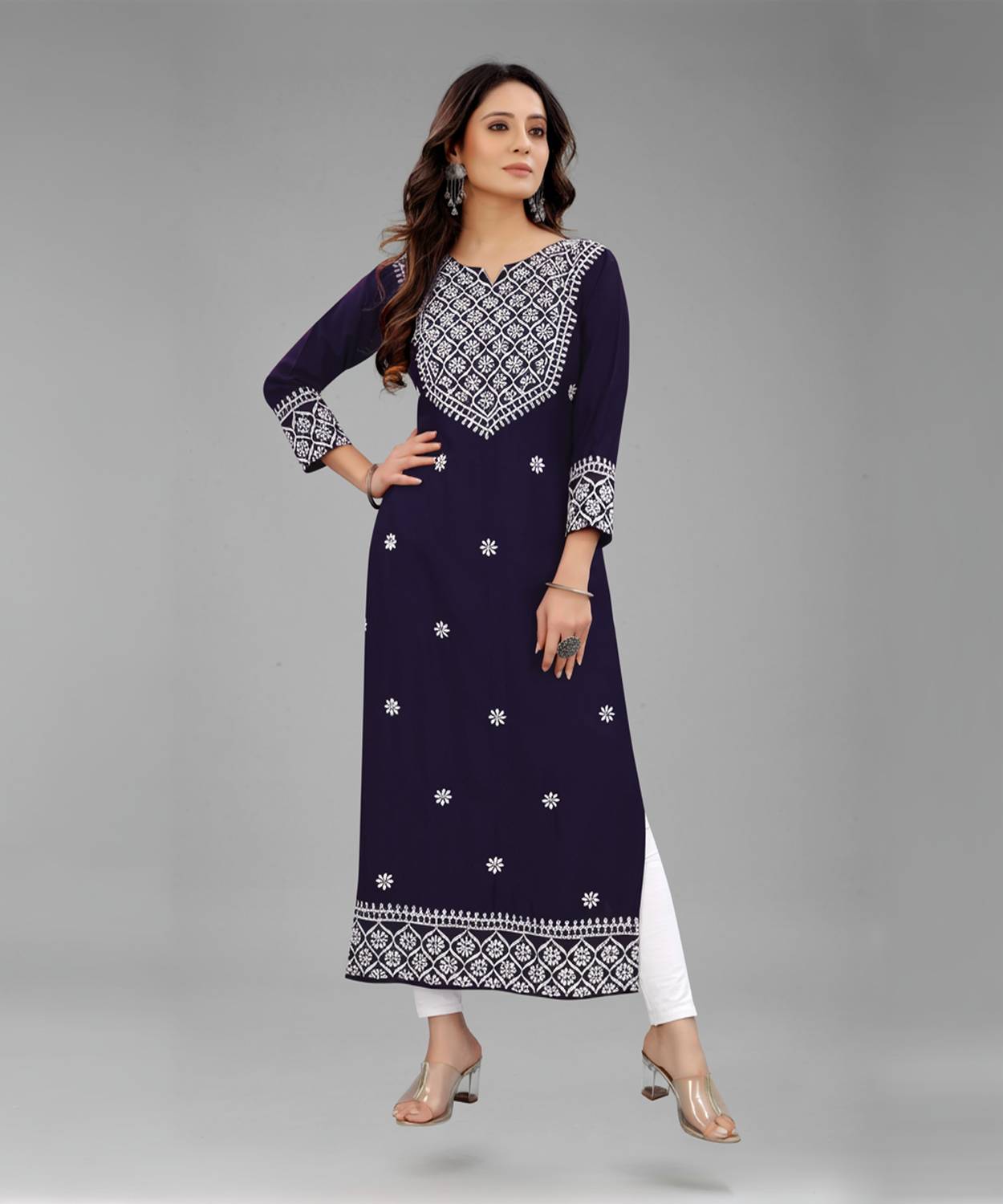 fantasy fab Women Embroidered Cotton Rayon Straight Kurta (Multic