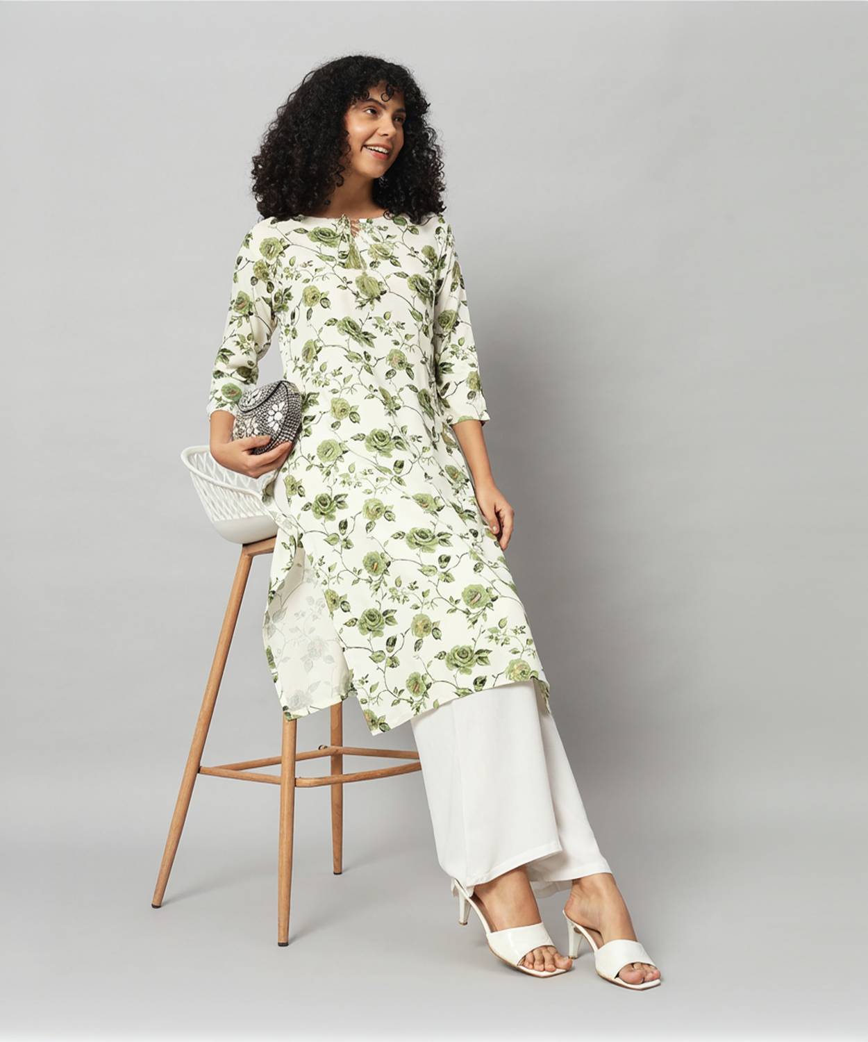 Sa Rasa Women Floral Print Viscose Rayon Straight Kurta (Light Gr
