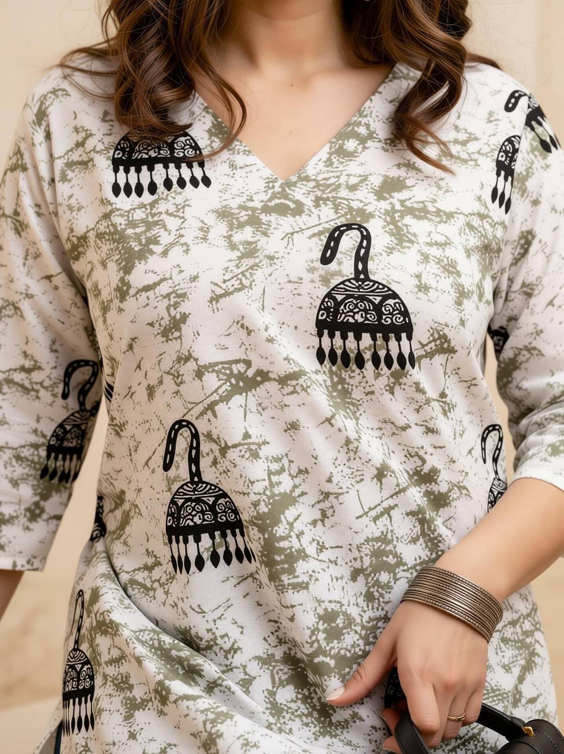 Surhi Women Printed Straight Kurta Multicolor - Image 4