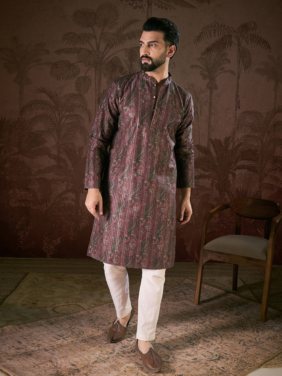 Image of House of Pataudi Men Printed Straight Kurta