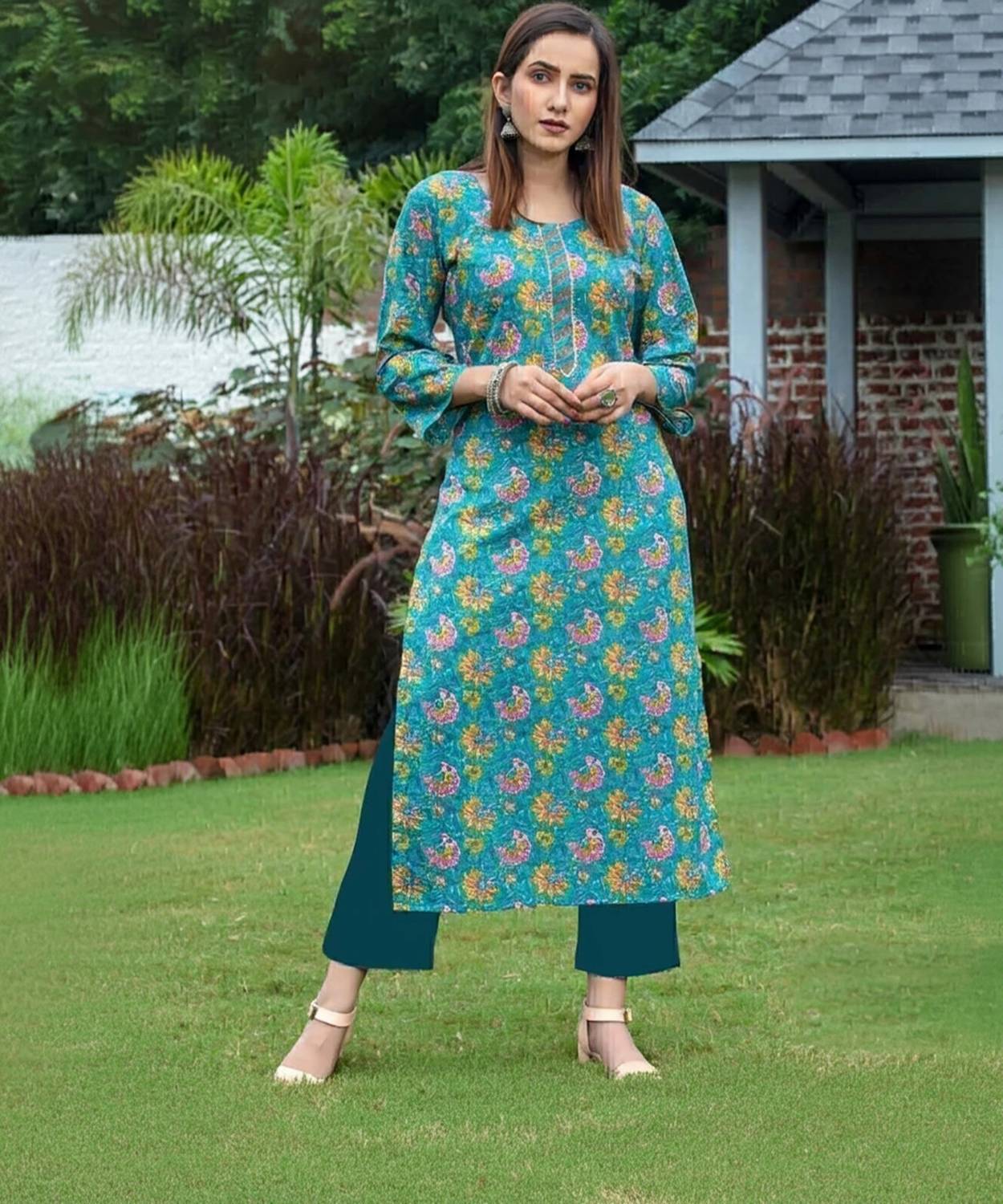 RR SA KURTIS Women Printed Cotton Blend Straight Kurta (Blue)