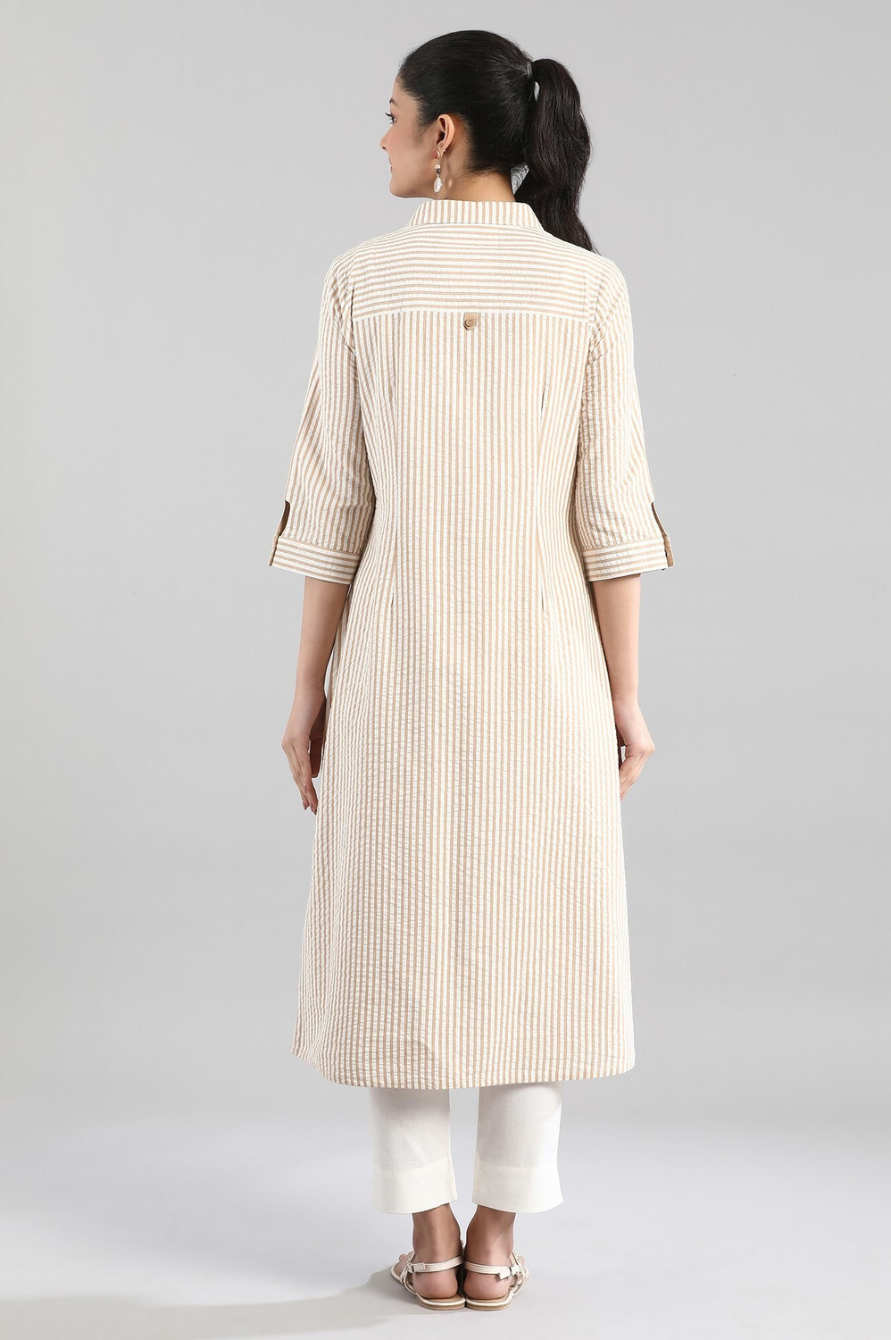 Image of Aurelia Women Striped Straight Kurta