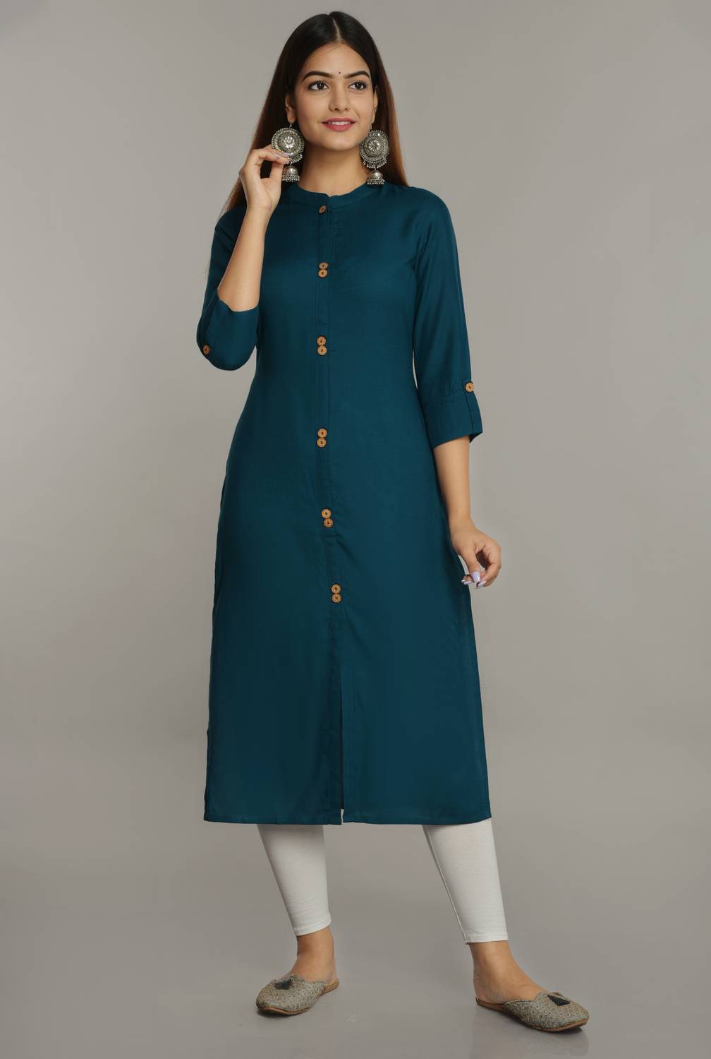 NEW4U Women Solid Viscose Rayon Straight Kurta (Dark Blue)