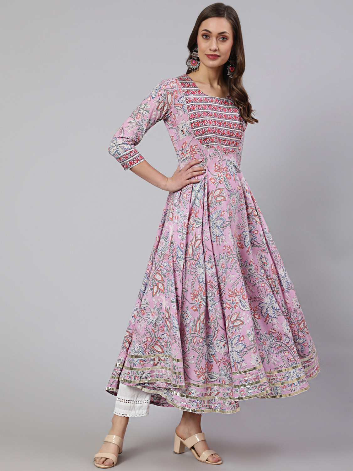 Image of GLAM ROOTS Women Floral Print Flared Kurta