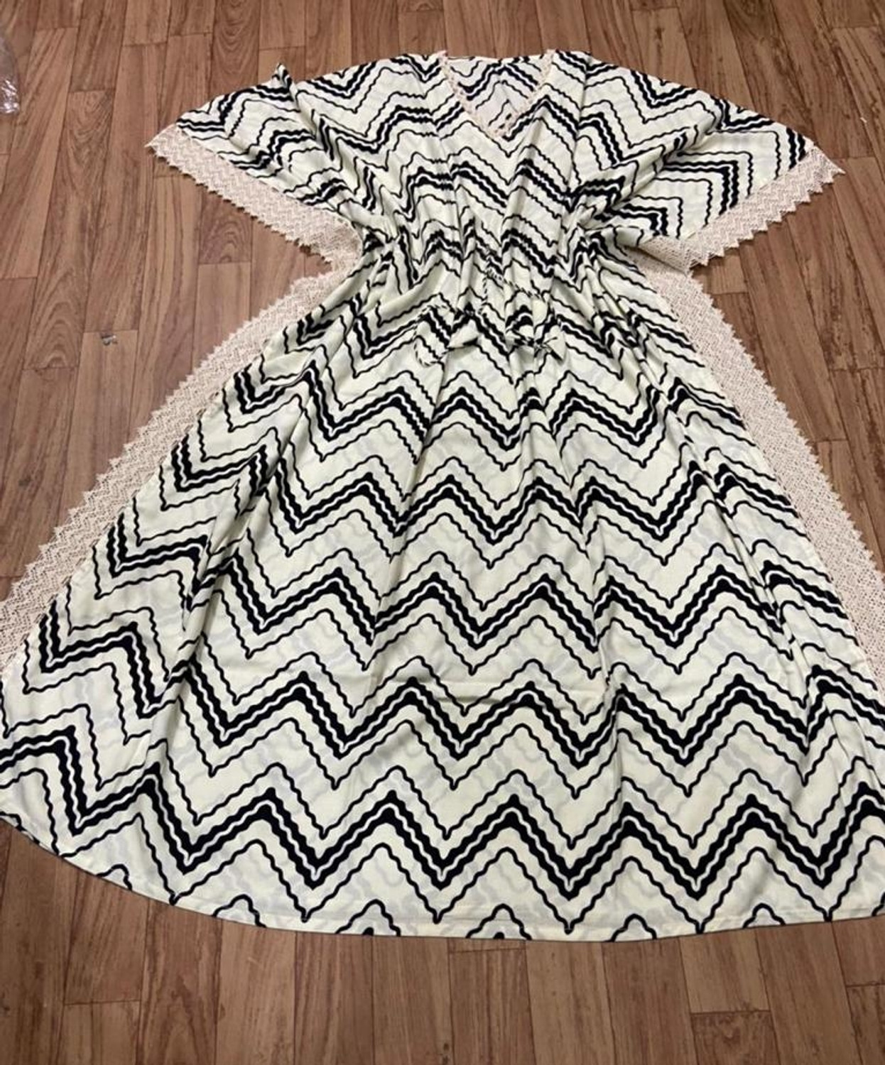 Image of Wawlooks Women Geometric Print Flared Kurta