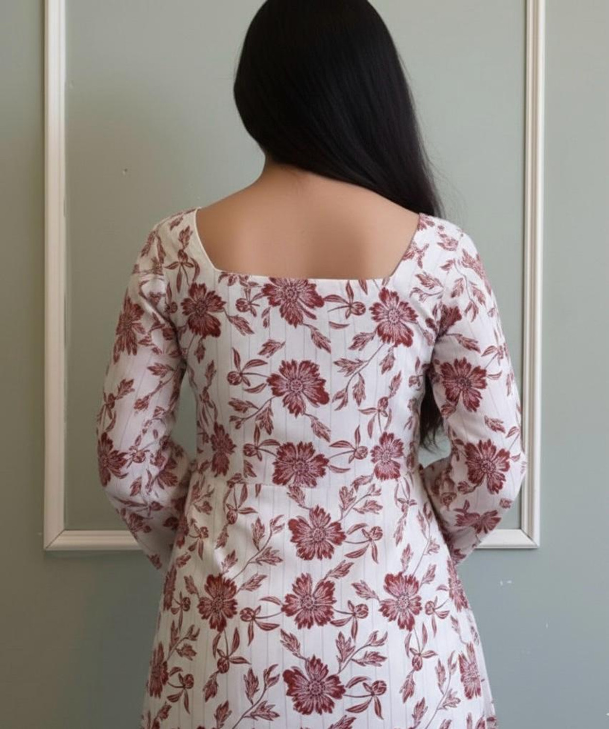Image of MAHALKAZ Women Floral Print, Printed Straight Kurta