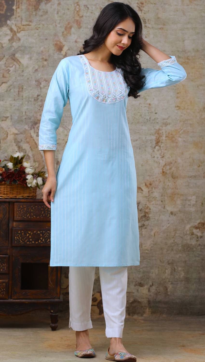 Auzanoor Collection Women Printed Straight Kurta