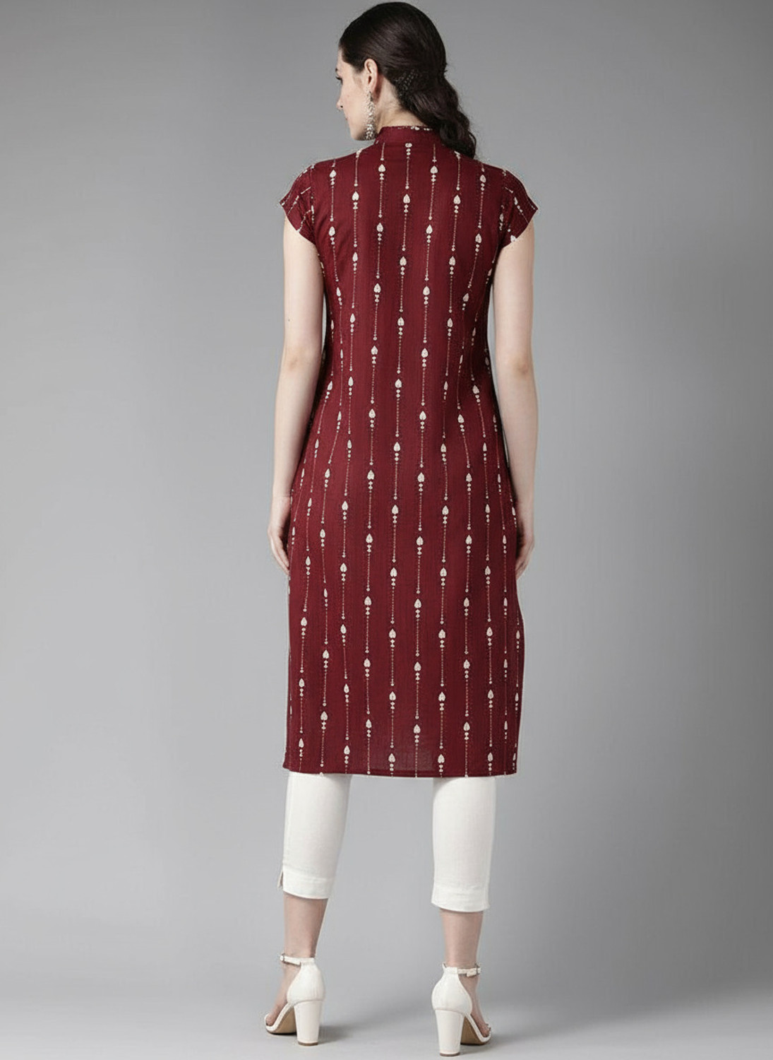Image of Amudee Fashion Women Printed Straight Kurta