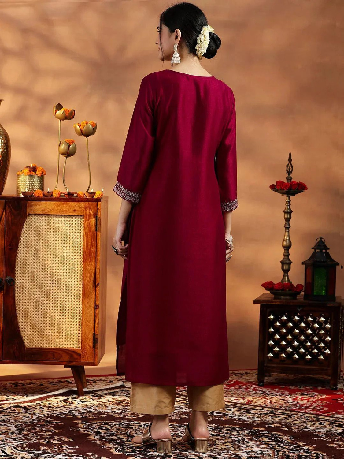 Image of NARACHI TEXWORLD Women Embroidered A-line Kurta
