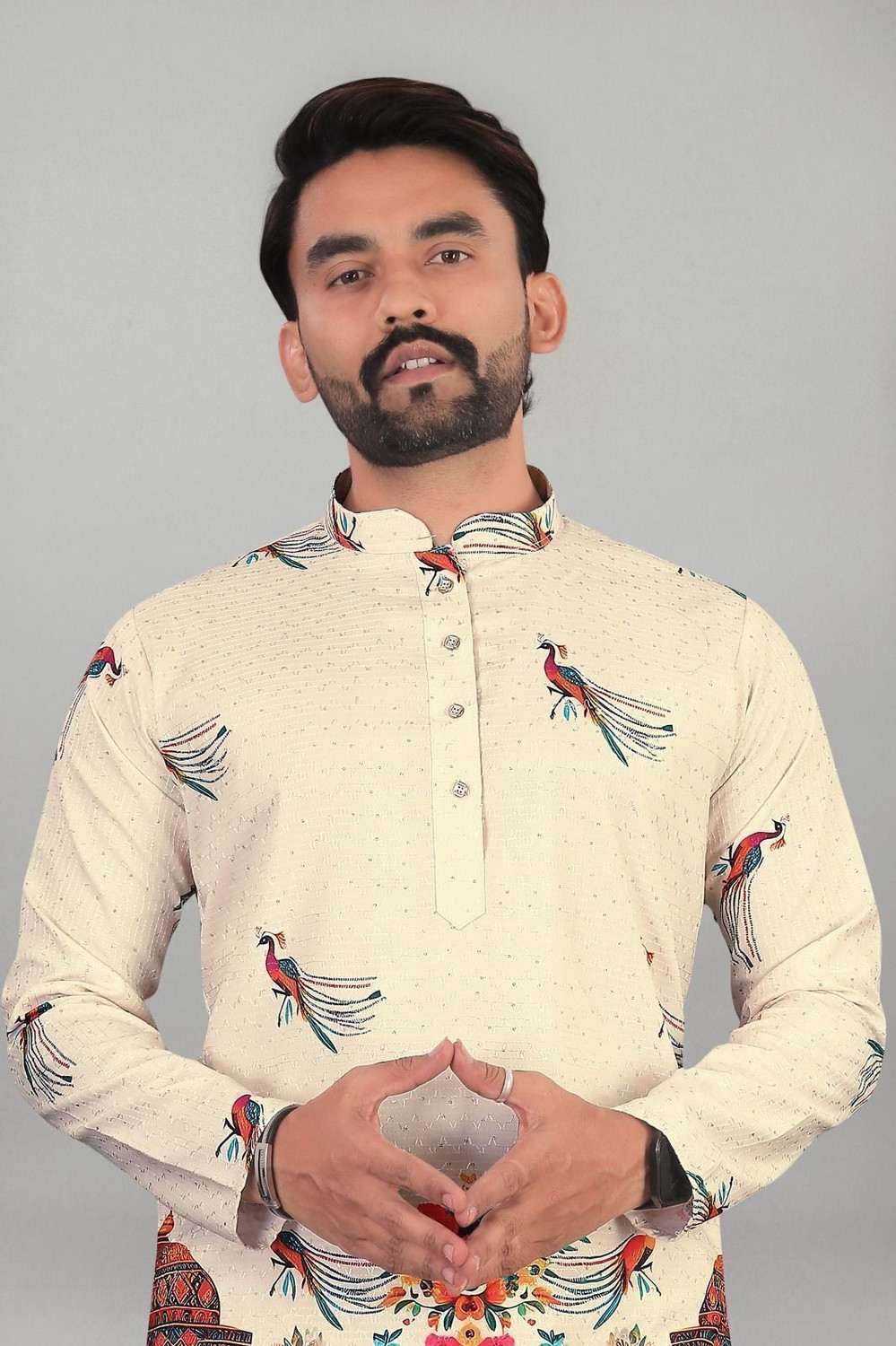 Image of VALAKI Men Printed Straight Kurta