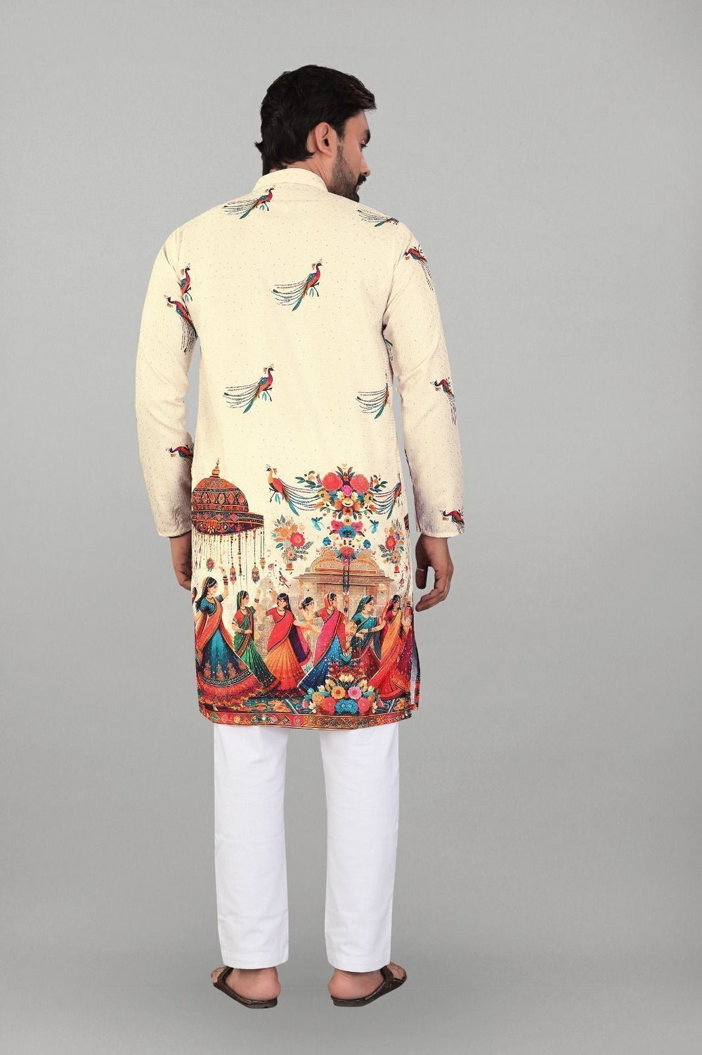 Image of VALAKI Men Printed Straight Kurta