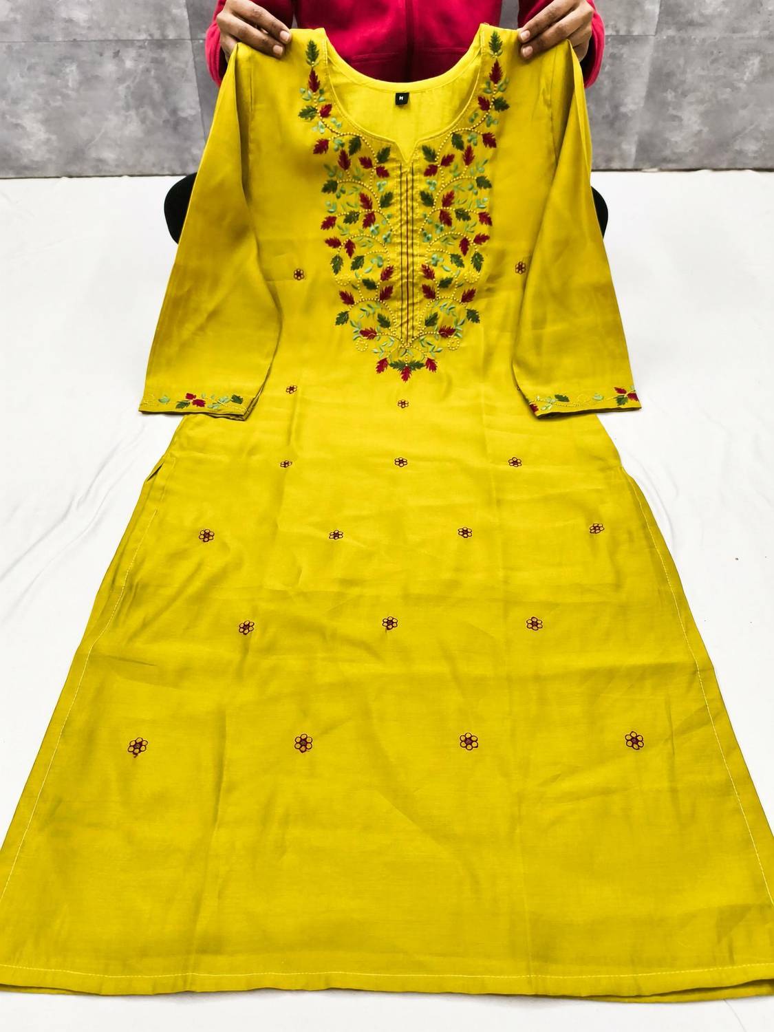 ASTEYAM Women Embroidered Straight Kurta