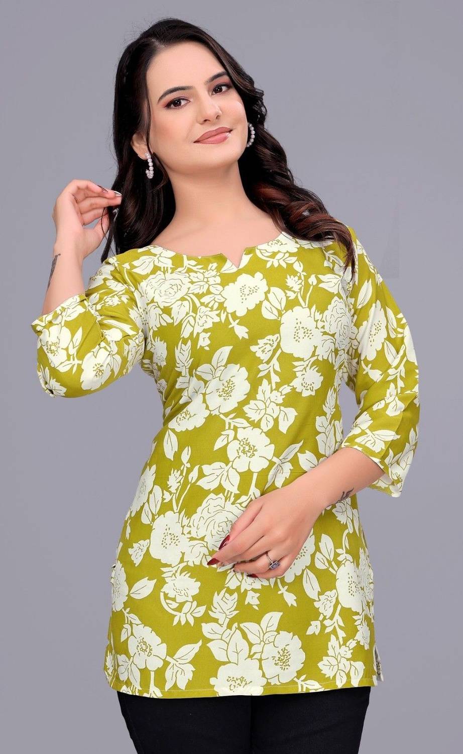 GARIYA Women Printed Cotton Blend Straight Kurta (Green)