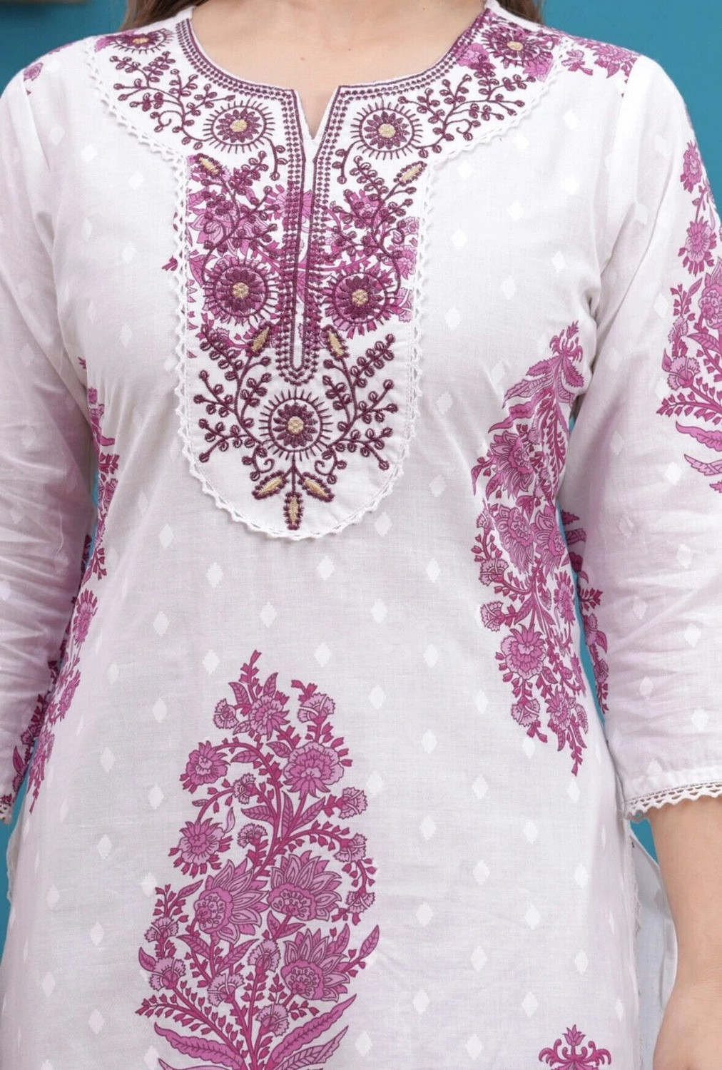 Image of Wawlooks Women Printed Straight Kurta