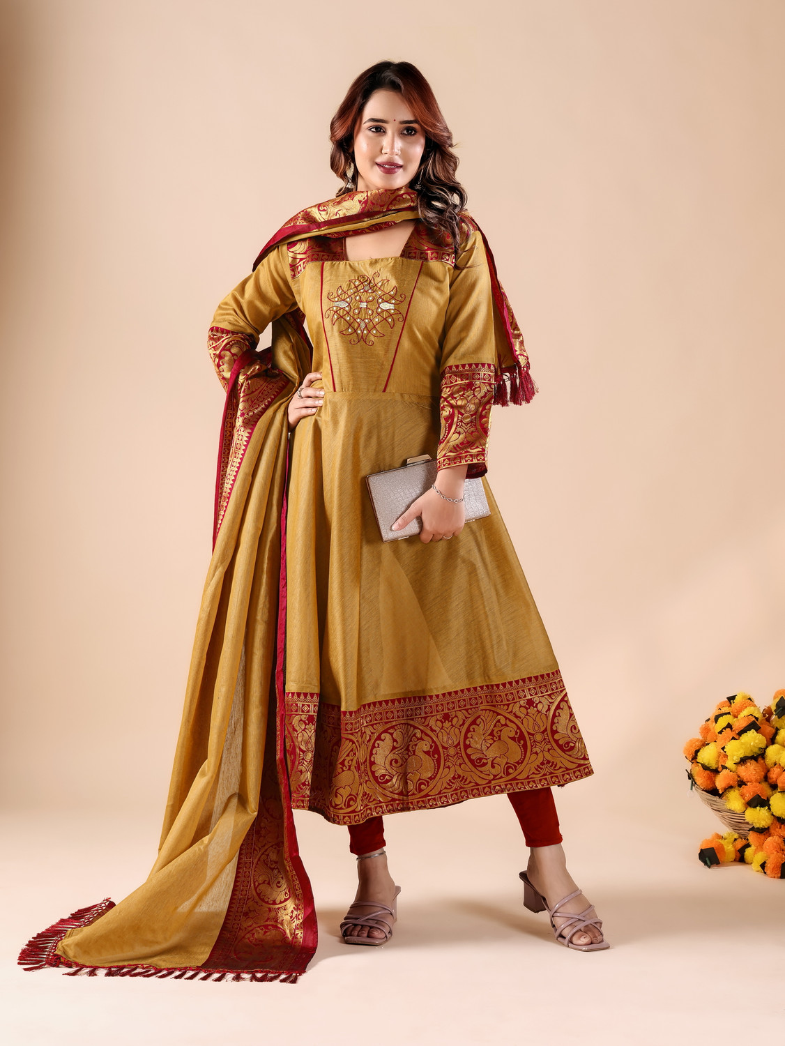 Image of satyamfab Women Woven Design Anarkali Kurta
