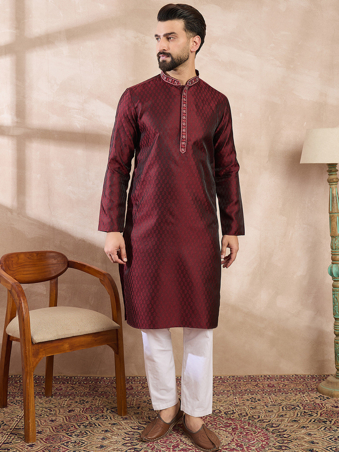 Image of Ethnic Bay Men Woven Design Straight Kurta