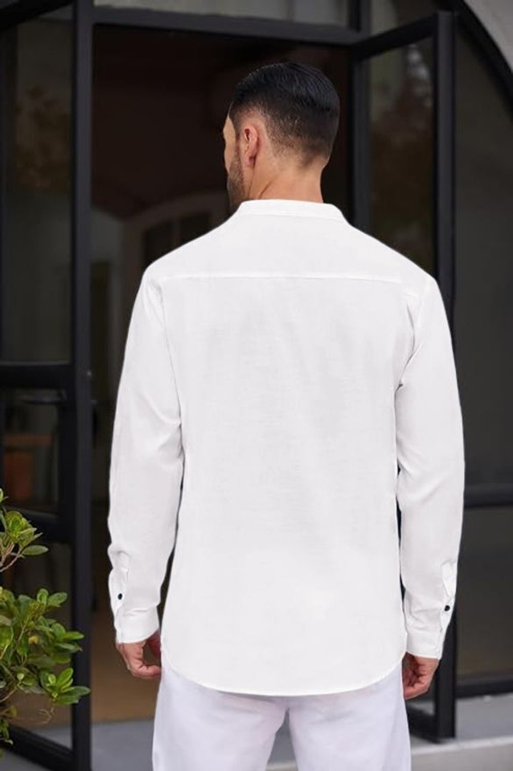 Image of ROYAL SCOUT Men Solid Straight Kurta