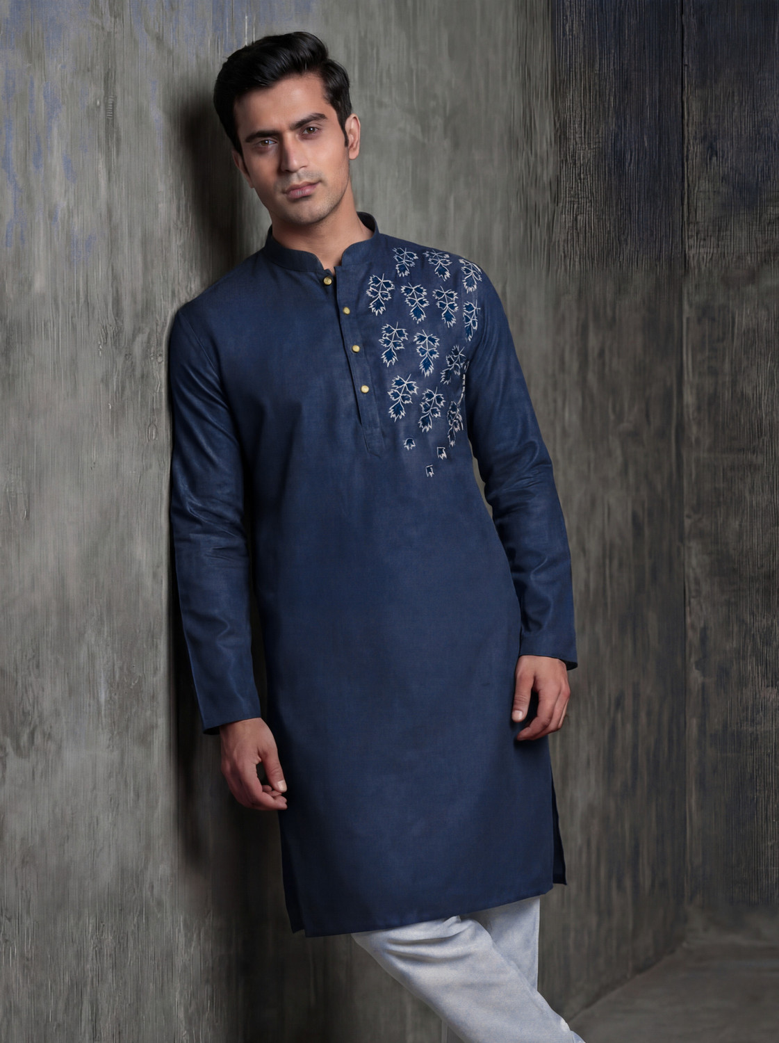 Image of Tibra Collection Men Embroidered Straight Kurta