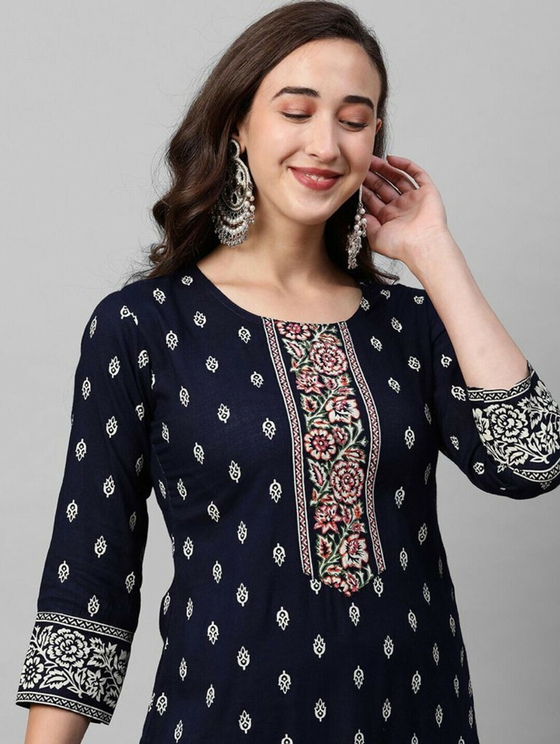 Image of SAMOTA CREATION Women Printed Straight Kurta