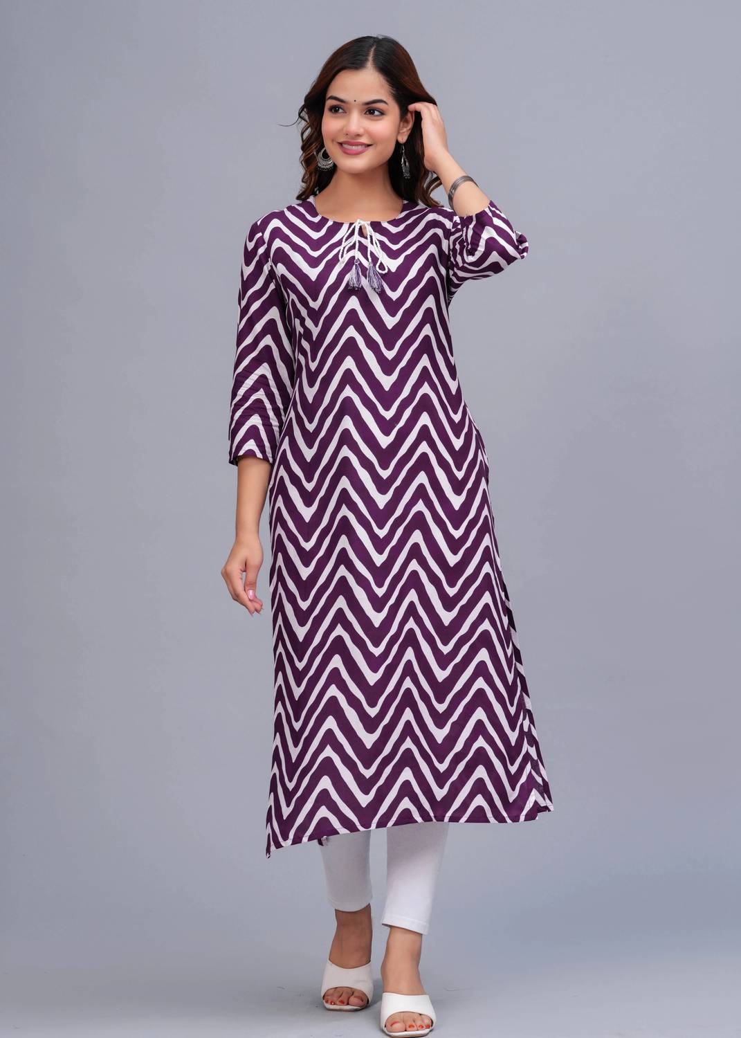 Bachuu Women Printed Viscose Rayon Straight Kurta (Purple, White)