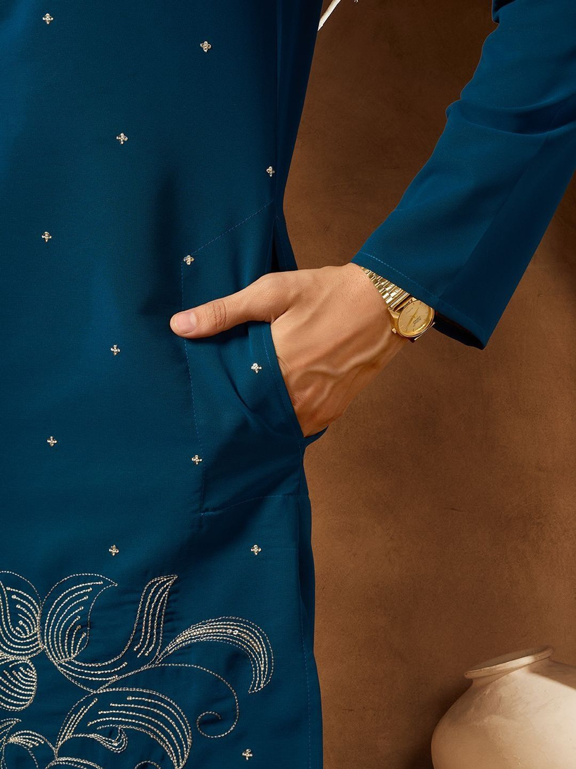 Image of House of Pataudi Men Embellished A-line Kurta