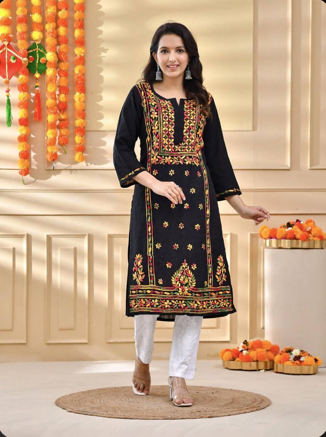 Afia Lucknowi Chikankari Women Chikan Embroidery Straight Kurta