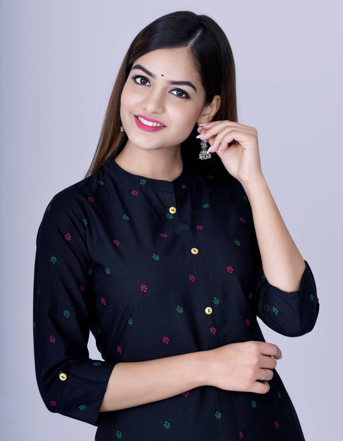 Glowworld Women Printed Pure Cotton Straight Kurta (Black)