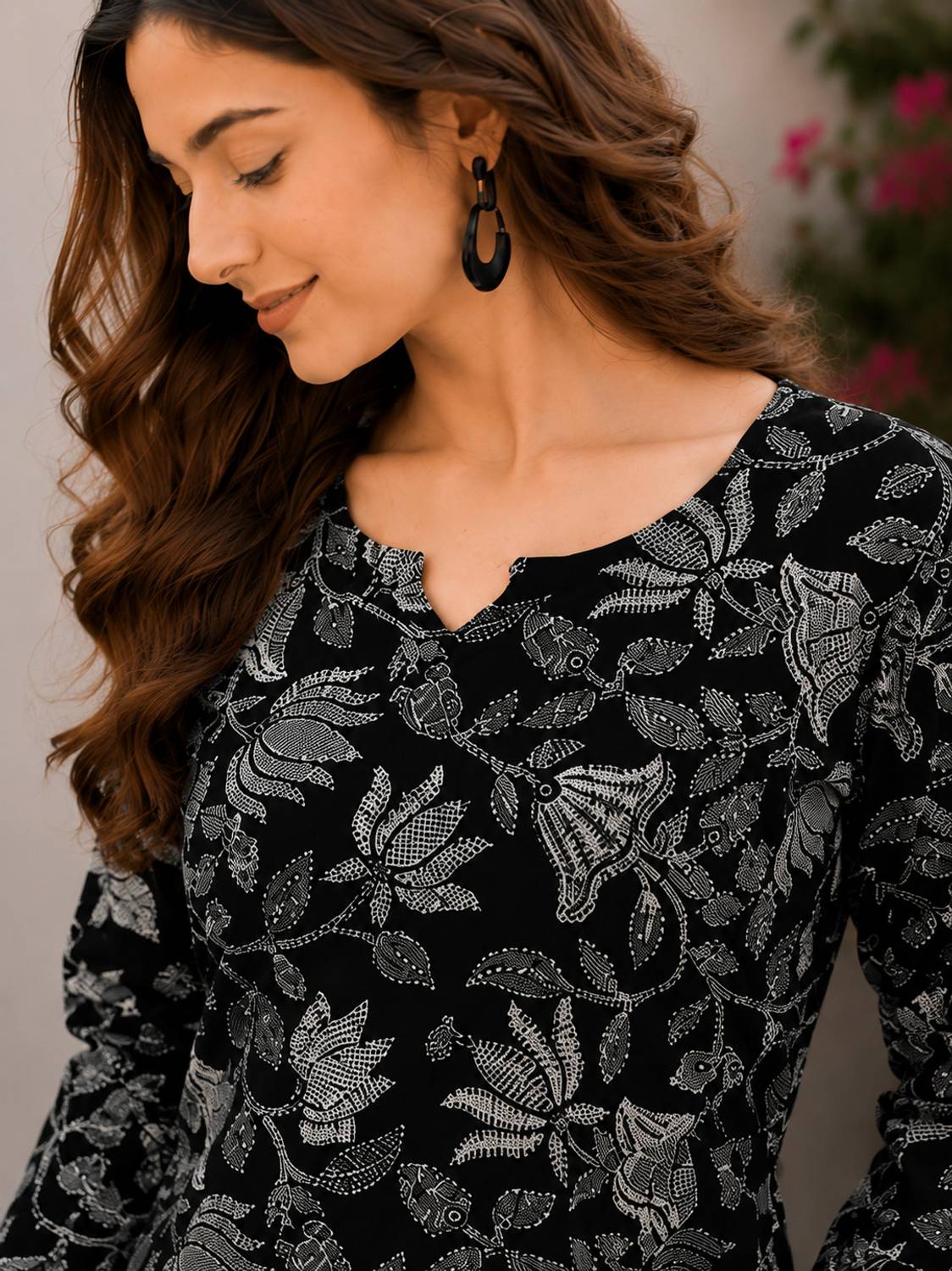 ENAREZI Women Black Floral Print Straight Kurta - Image 4