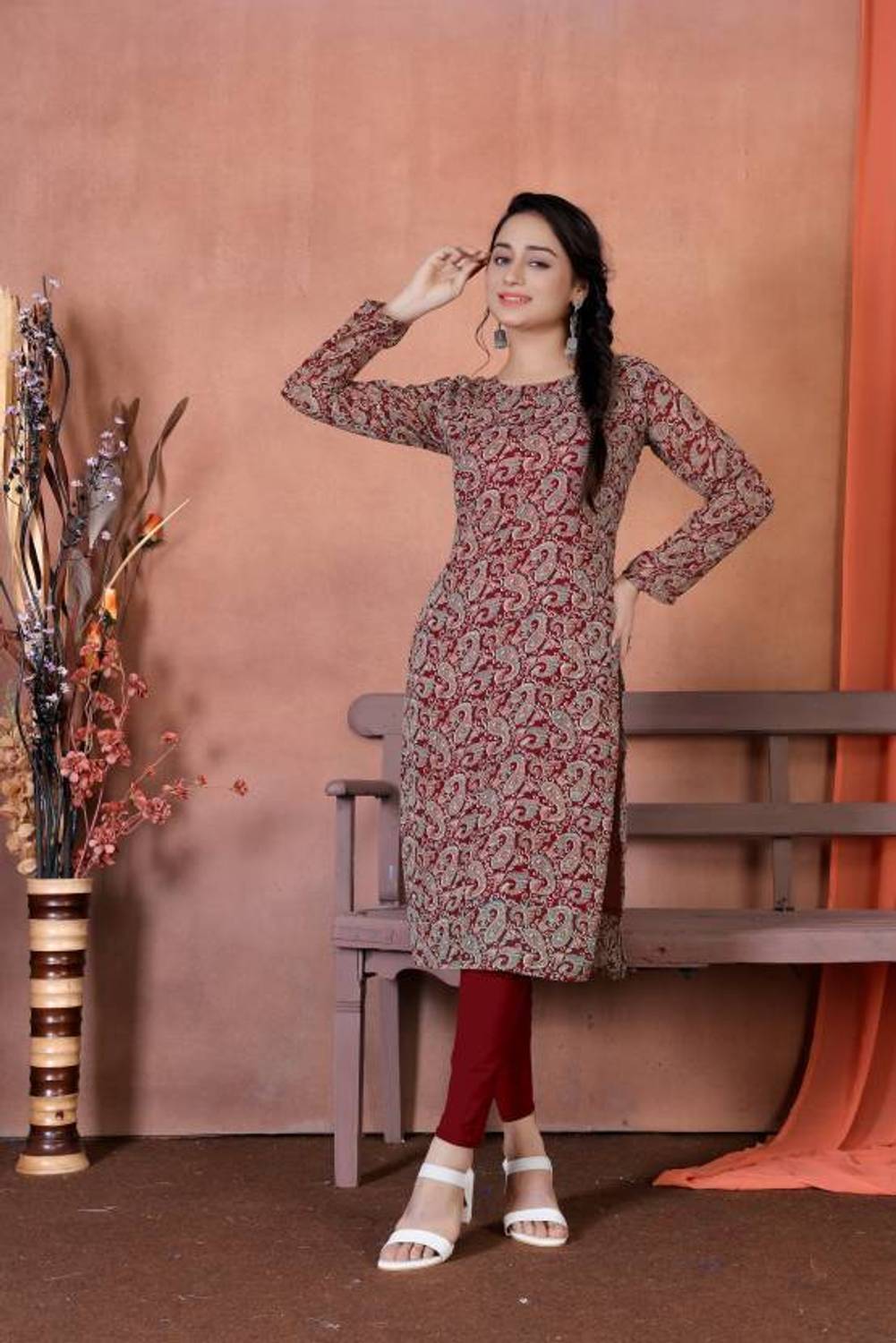 ADESHCREATIONN Women Paisley Straight Kurta