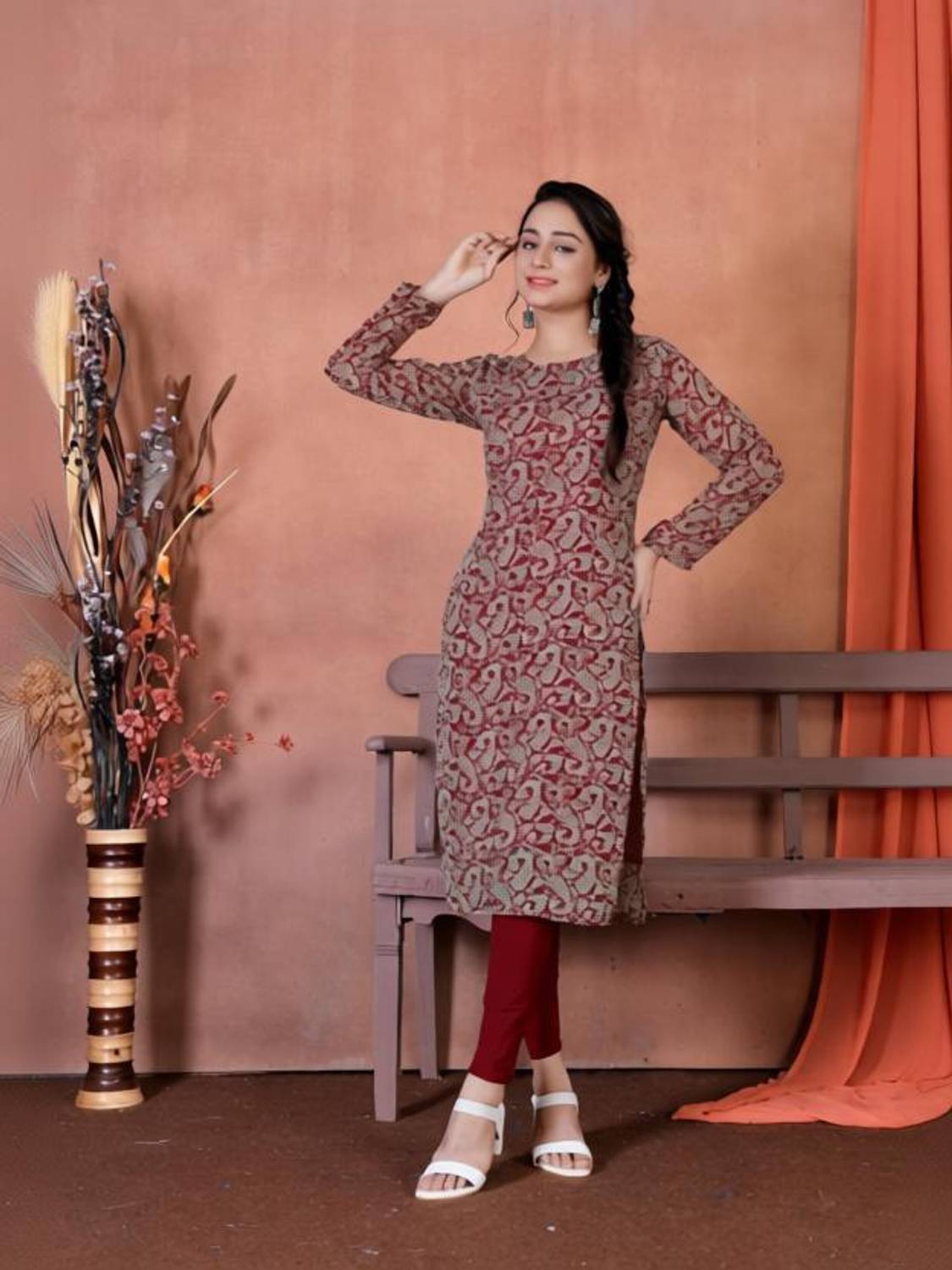ADESHCREATIONN Women Paisley Straight Kurta