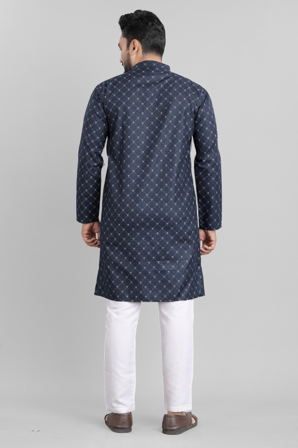 Image of SOPANI Men Solid Kurta