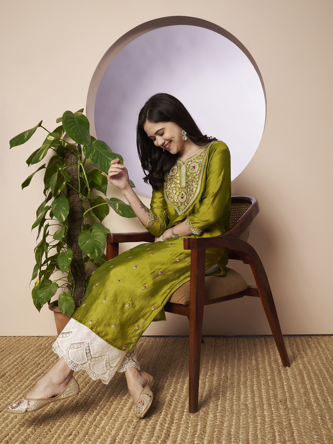 Image of RARE THREAD Women Embroidered Straight Kurta