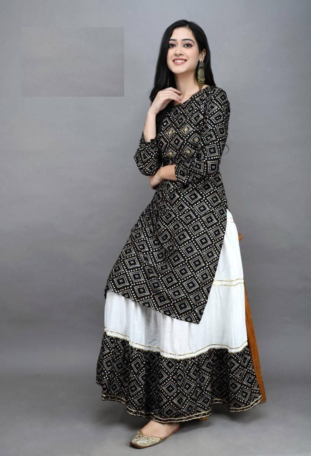 Flute Fashion Women Printed Cotton Rayon Straight Kurta (Black)